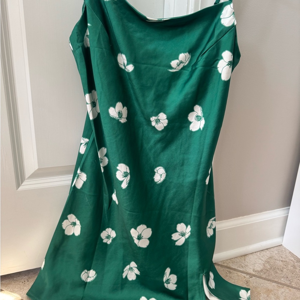 Princess Polly Emerald Dress with White Floral Design
